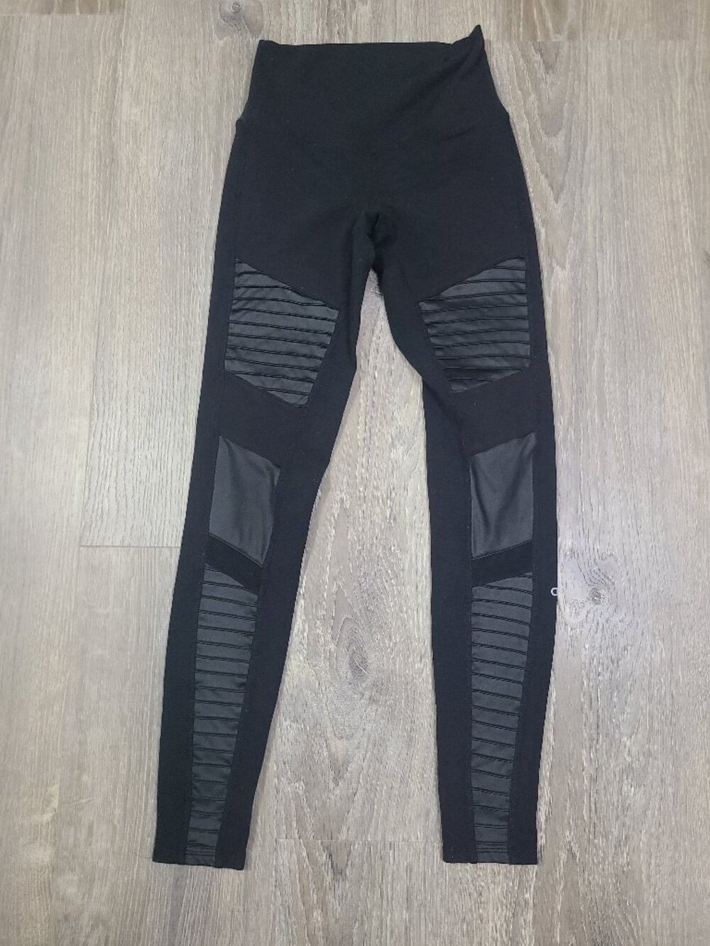 Alo Yoga Black High Waist Moto Mesh Panel Pocket Yoga Leggings Best for Size S